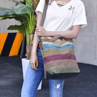 bolso de tela para mujeres bolso de hombro casual a rayas multicolores con correa ajustable gran capacidad con multiples compartimentos