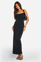 vestido maxi cenido premium mate en contraste negro