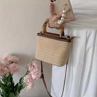 bolso de mano de moda de verano para mujer bolso bandolera de nailon tejido con asa de bambu elegante bolso pequeno versatil para vacaciones