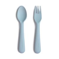 pack tenedor y cuchara mushie solid powder blue