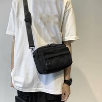 bolso bandolera para hombre moderno y casual perfecto para combinar con todo