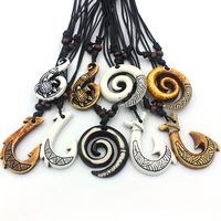 9pcs collar colgante tallado en hueso de vaca creativo y de moda gancho de pescado maori retro accesorios decorativos tribales para regalo de fiesta de vacaciones accesorios para hombres