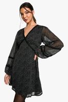 vestido holgado de encaje con estampado de lunares negro