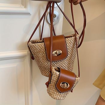 Bolso de cubo de paja con cierre de estilo bohemio y detalles de cuero sintético, bandolera cruzada, moda de verano en la playa, ligero con correas ajustables