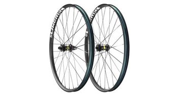 Juego de ruedas mavic e deemax 27 5     boost 15x110   12x148 mm   centerlock   2024