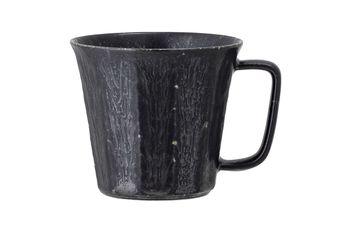 Taza de porcelana negra